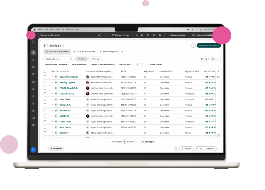 Liste des entreprises du cabinet dans HubSpot, affichée sur un ordinateur portable