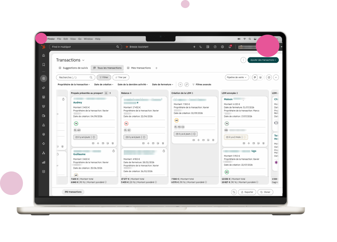 Pipeline des transactions HubSpot affiché sur un ordinateur portable