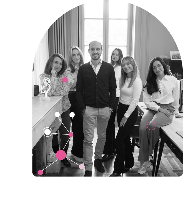 L’équipe Hexagone Stratégie réunie dans ses bureaux